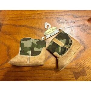 Rising Star Camouflage & Suede - Size 2 (6-9Mo) Soft Boots